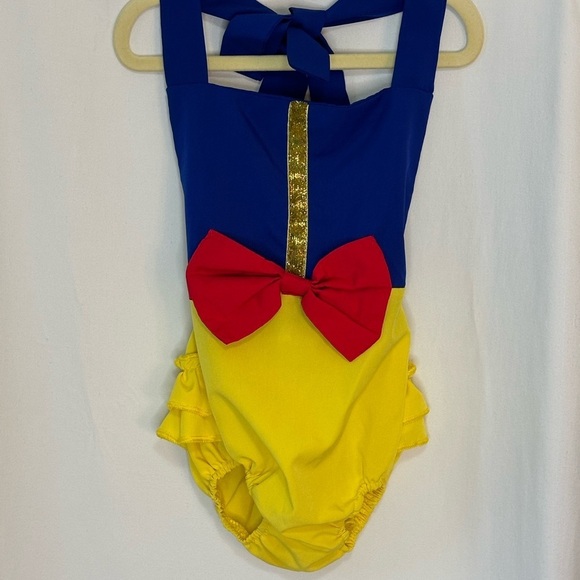 Other - Snow White Baby Girl Outfit Size 18-24months